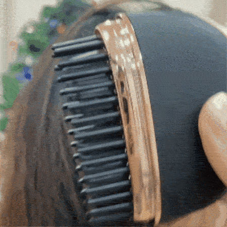 Mini planchita en forma de peine - Mantén tu cabello liso y arreglado siempre (Calienta hasta 200°C)